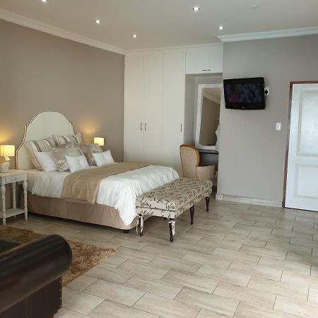 Pongola Road Self Catering Accommodation Uitenhage Esterno foto