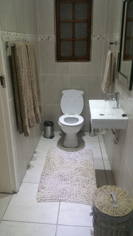 Pongola Road Self Catering Accommodation Uitenhage Esterno foto