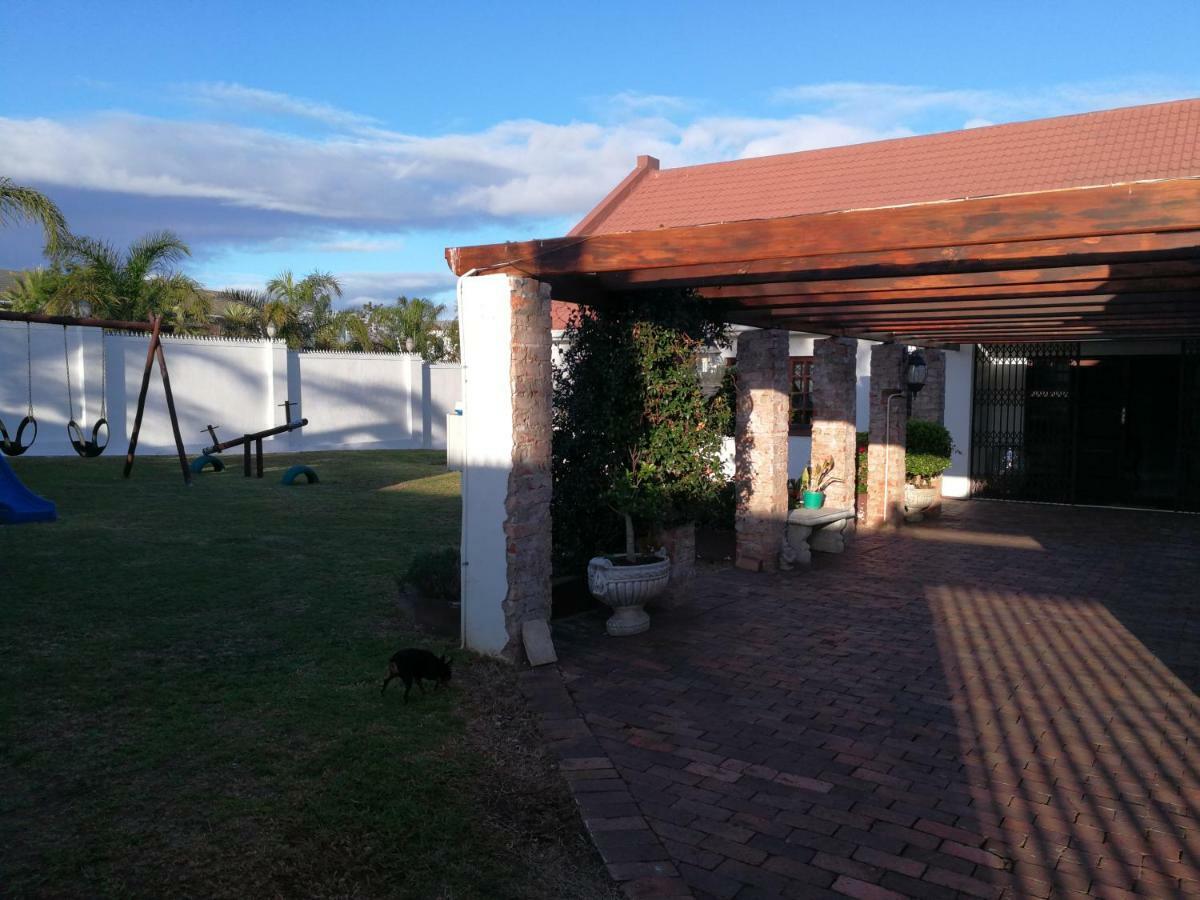 Pongola Road Self Catering Accommodation Uitenhage Esterno foto