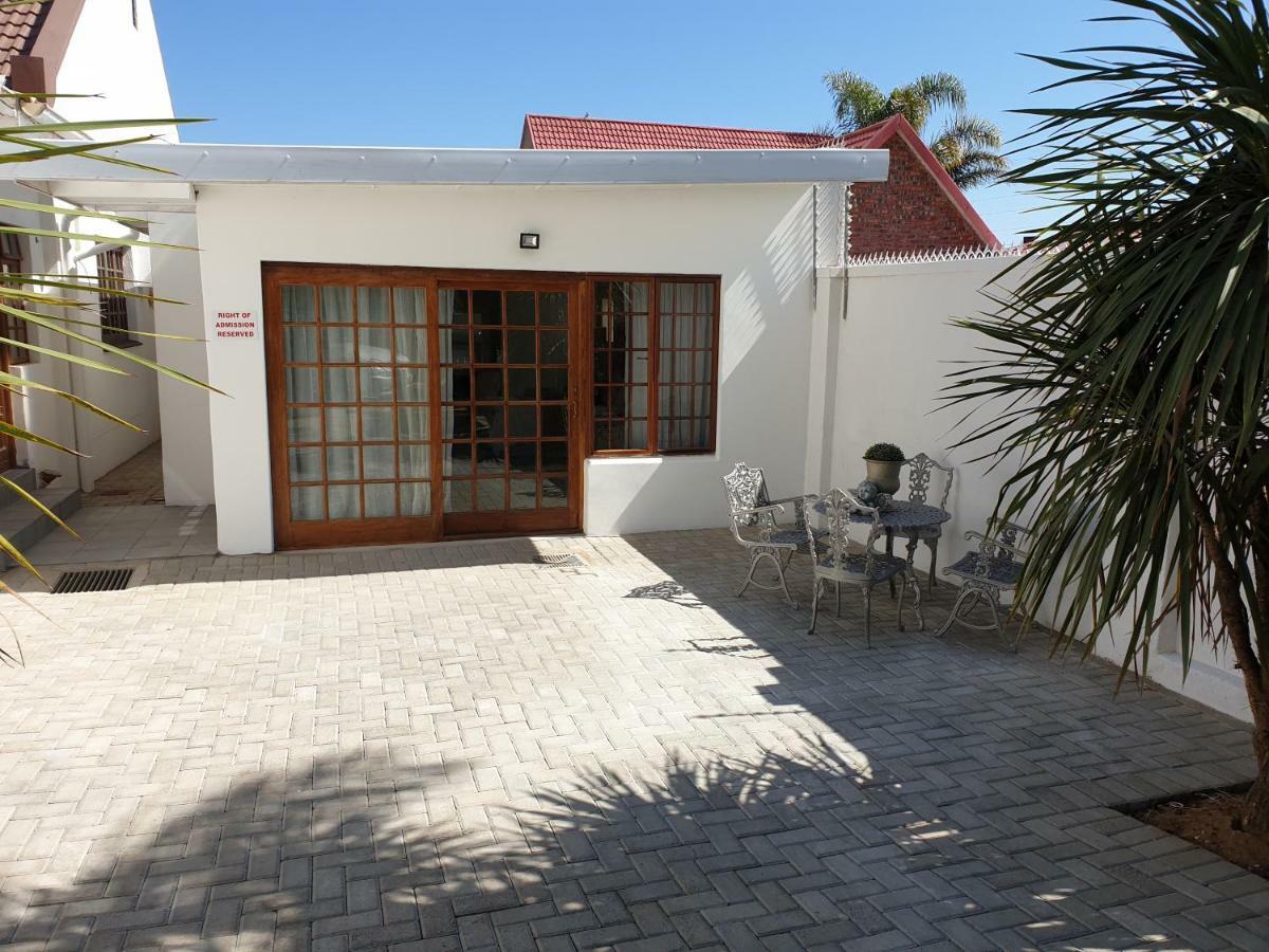 Pongola Road Self Catering Accommodation Uitenhage Esterno foto