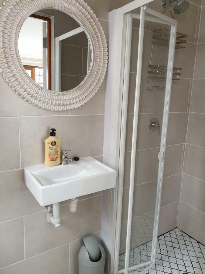 Pongola Road Self Catering Accommodation Uitenhage Esterno foto