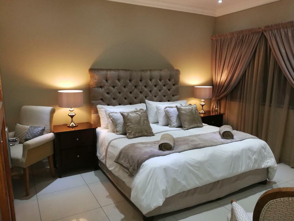 Pongola Road Self Catering Accommodation Uitenhage Esterno foto