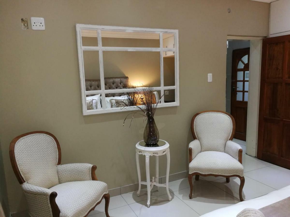 Pongola Road Self Catering Accommodation Uitenhage Esterno foto
